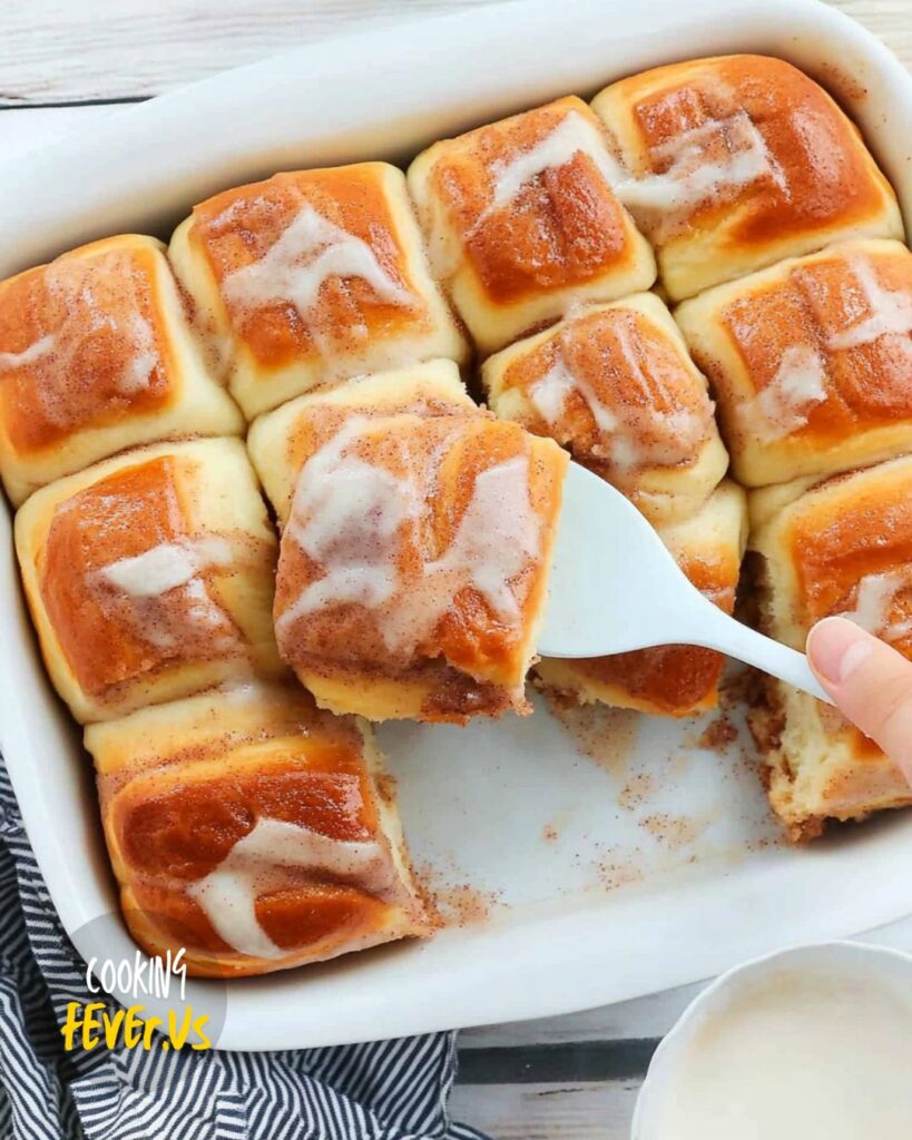 Making an Easy Cinnamon Hawaiian Rolls 