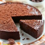 Flourless Chocolate Cake {Easy} Recipe